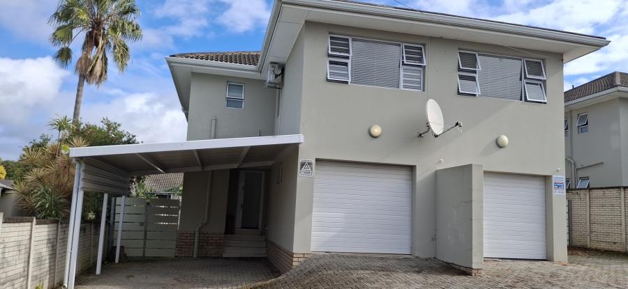 3 Bedroom Property for Sale in Beacon Bay Eastern Cape